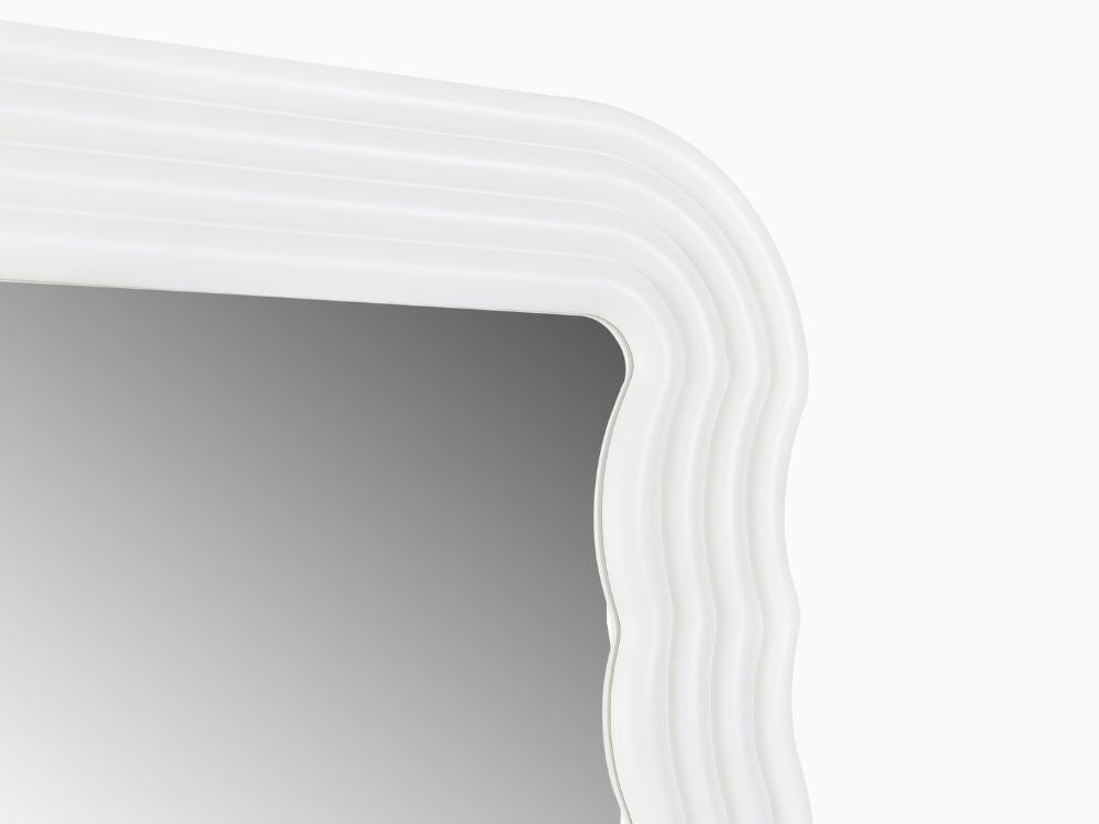 Klaudia Mirror