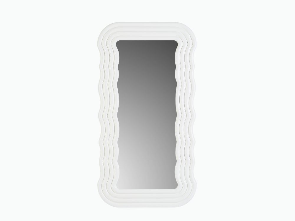 Klaudia Mirror